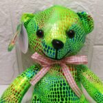 Urso De Pelucia Diversos 16cm A 22cm 1410-1 Tuka Toy – Urso Colorido (1)