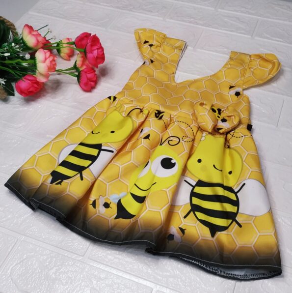 Vestido Rodadoo Personagem Abelhinha Infantil Veste 1 E 2 Anos (2)