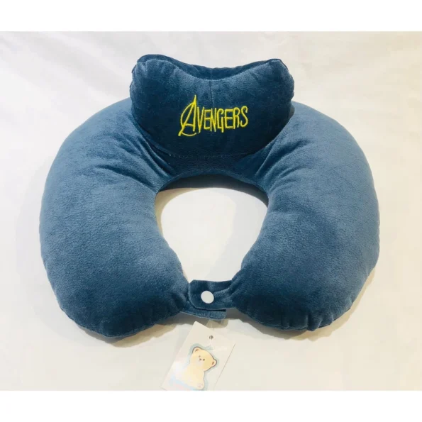 almofada protetor de pescoço 33x26cm xz-1027 avengers- azul