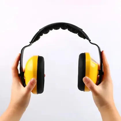 protetor auditivo abafador de ruídos tipo concha bomvink bom-7410 (2)